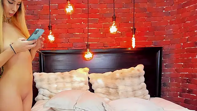 ChristynaRoss' Live XXX Chat