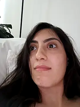 MIYESSI's Live XXX Chat