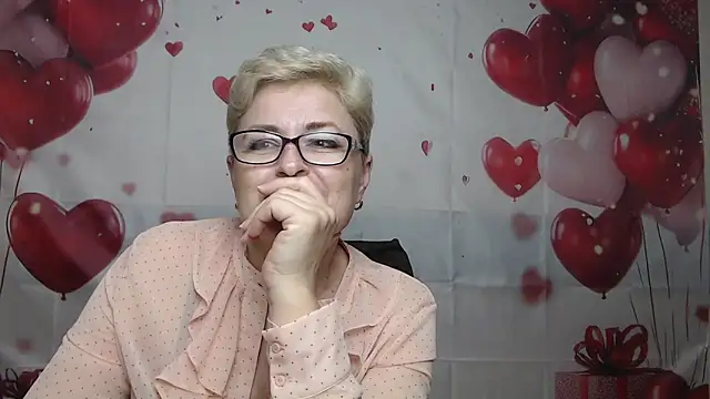 EmiliaGree Live XXX-Chat