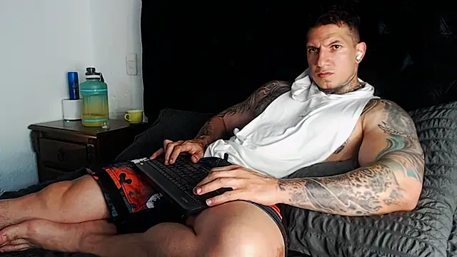 Shane_Clay Live XXX-chat