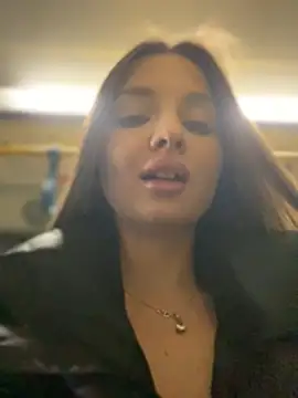 Chatroom XXX en direct de KrisMagnoly