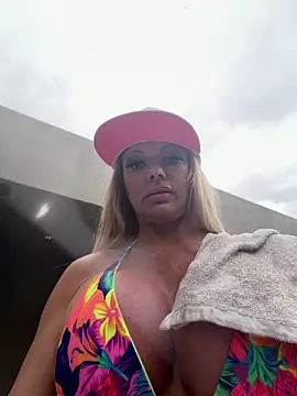 chanelstjames Show Webcam