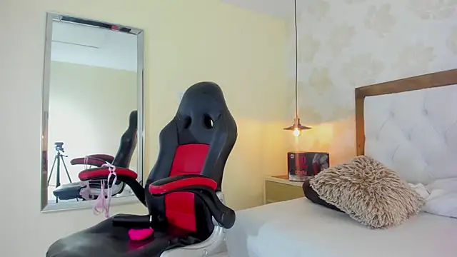 IRISCLARK1's Live XXX Chat