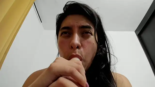 Sara-shely – Live XXX-chat