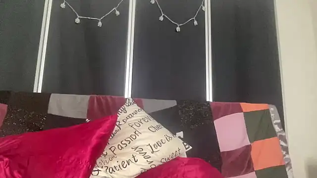 IssabelXOのライブXXXチャット