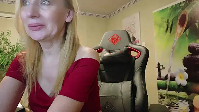 HotLana69's Live XXX Chat