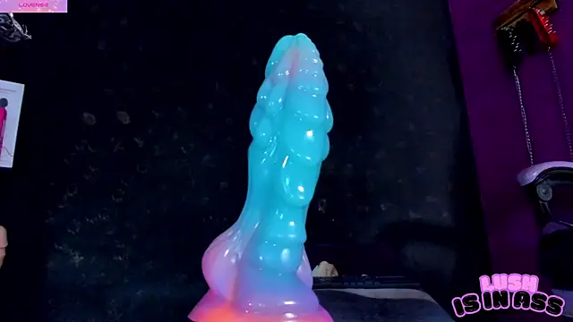 Alexa_Slave's Live XXX Chat