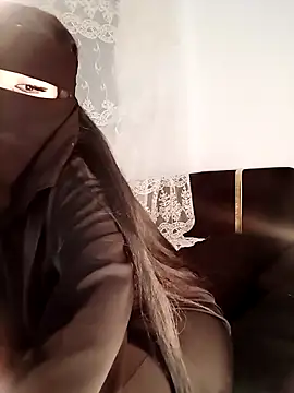 raghoodaqouen2121 Webcam Show