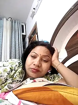 Chat +18 de Cute-Janvi20 ao vivo