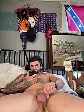 CaptHook931's Live XXX Chat