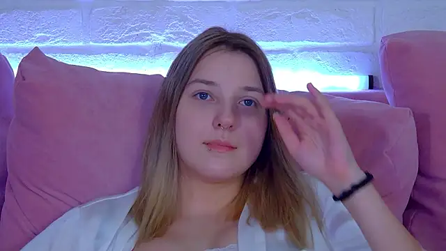 TinnaBurton 即時 XXX 聊天