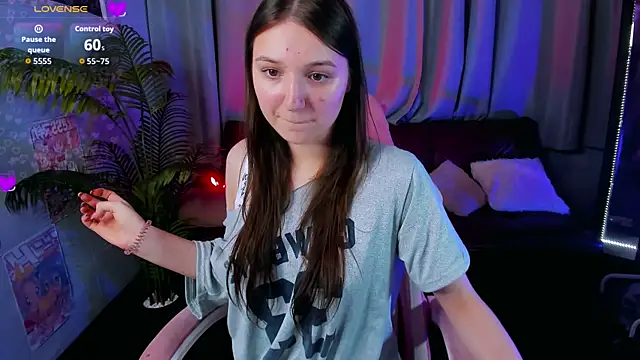 Živý XXX chat Raven_Crowe