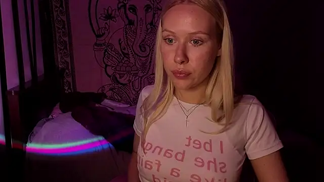 pureeangel 即時 XXX 聊天