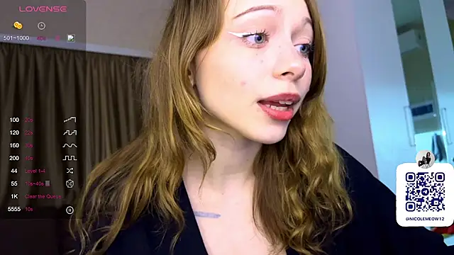 _SofiaBrown Adlı Modelin Canlı XXX Sohbeti