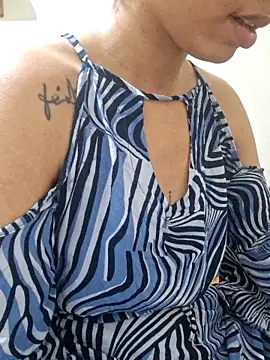 RavenShyfit Adlı Modelin Canlı XXX Sohbeti