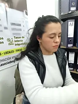 ALEJA__22 Adlı Modelin Canlı XXX Sohbeti