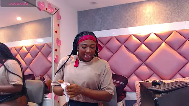 Pokazy przed kamerką – Thegreatonelady