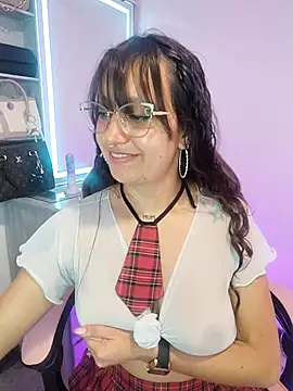 Chat +18 de Pinkvixen69 ao vivo