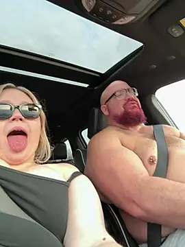 Chat +18 de PiggyRose ao vivo