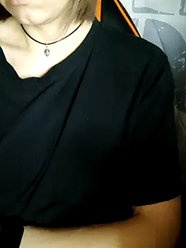 Chat +18 de Aashikalaa ao vivo