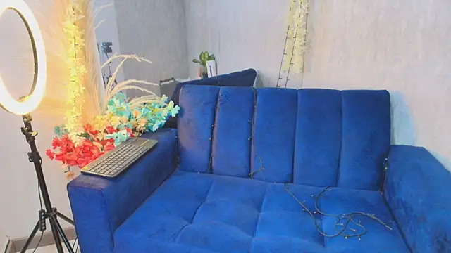 Vicky_Angeel's Live XXX Chat