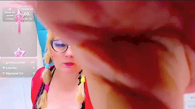 Živý XXX chat Nayla_Garner