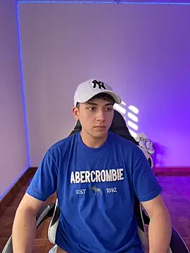 oliver_kyyのウェブカメラショー