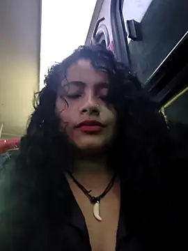 Chat XXX ao vivo de Yaya_watson