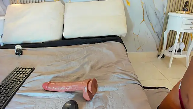 Tiifany_Baker: απευθείας συνομιλία ΧΧΧ