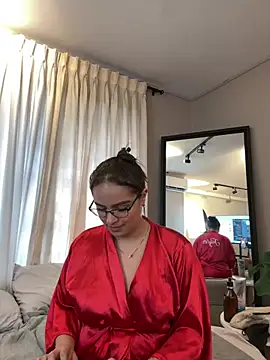 Tayler_Kim Adlı Modelin Canlı XXX Sohbeti