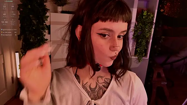 MichaellaMoon Live XXX-Chat