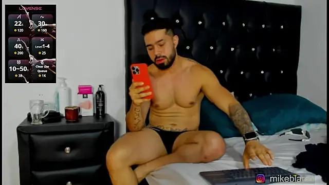 mikeblareeのウェブカメラショー