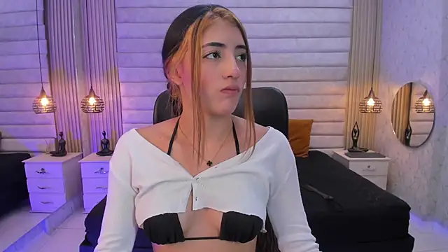 Živý XXX chat VictoriaaBlair