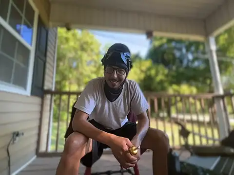 Chat +18 de ThrowedWorldWide ao vivo