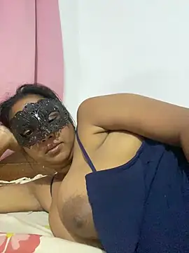 Lisa-40's Live XXX Chat