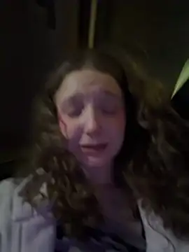 Chatroom XXX en direct de outside_rosy