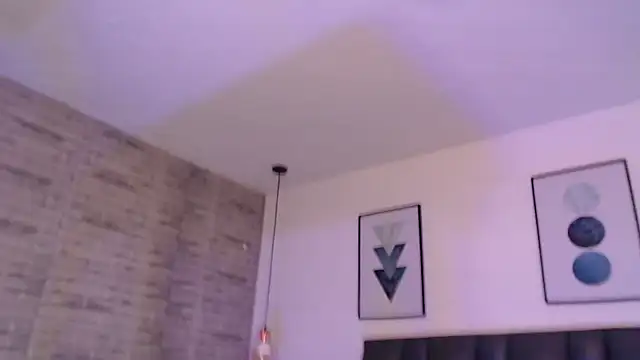 Chat +18 de TinnaCobb ao vivo