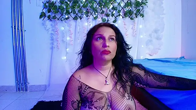 dalia_milf_co: онлайн-секс-чат