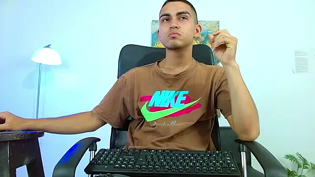 lucass_18 Webcam Show