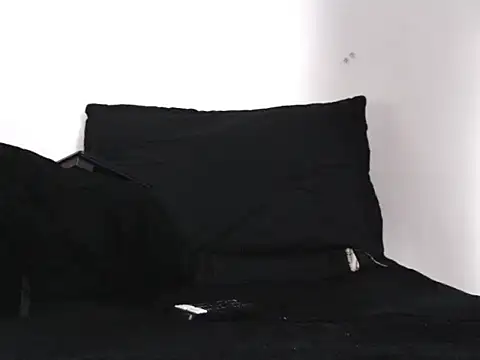 XXX chat uživo modela hairyandbigmann