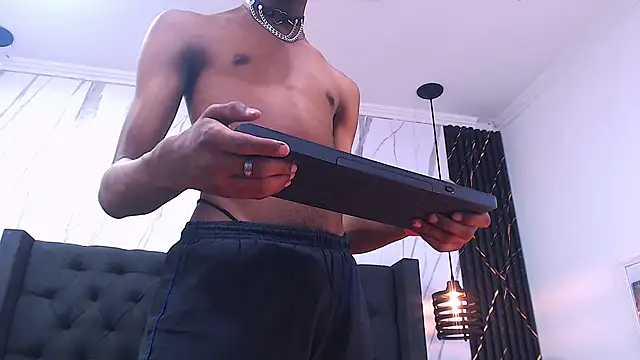 Chat XXX ao vivo de Santiago_Ortiz_