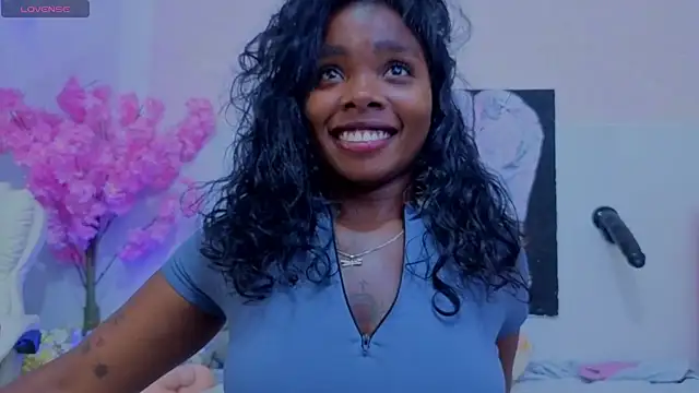 KilyetVera3x Chat XXX in diretta