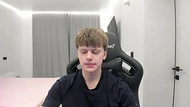 Webkamerová show bonekoambalabu