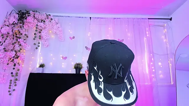 apolo_lux Webcamshow