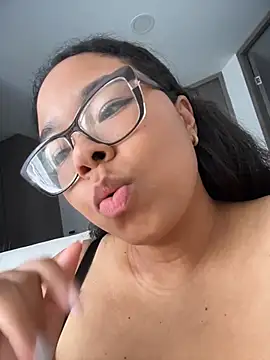 XXX chat uživo modela XMara