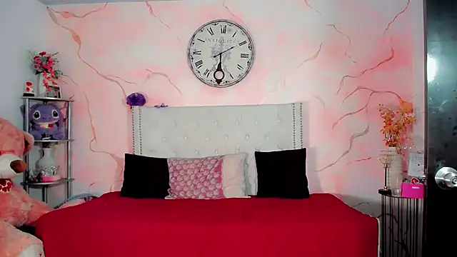 maria_camilacms' Webcam Show