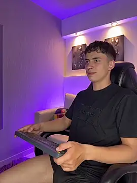 Chat XXX Live AdrianRinaldi