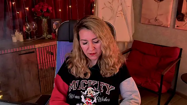 دردشة DonnaSmitth الجنسية المباشرة