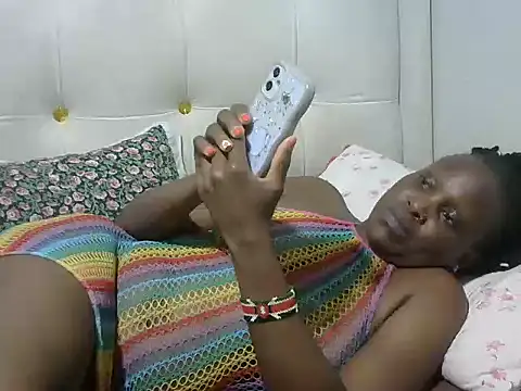 Mylaclara Chat XXX live