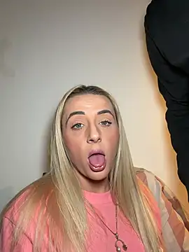 Strongqueen Chat XXX live